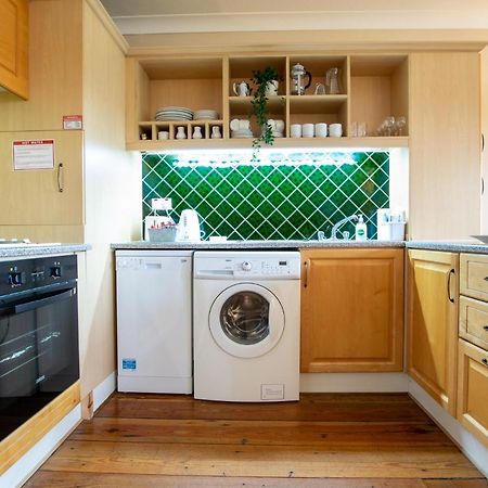 310 - The Carrowbeg At The Harbour Mills By Shortstays Westport Extérieur photo