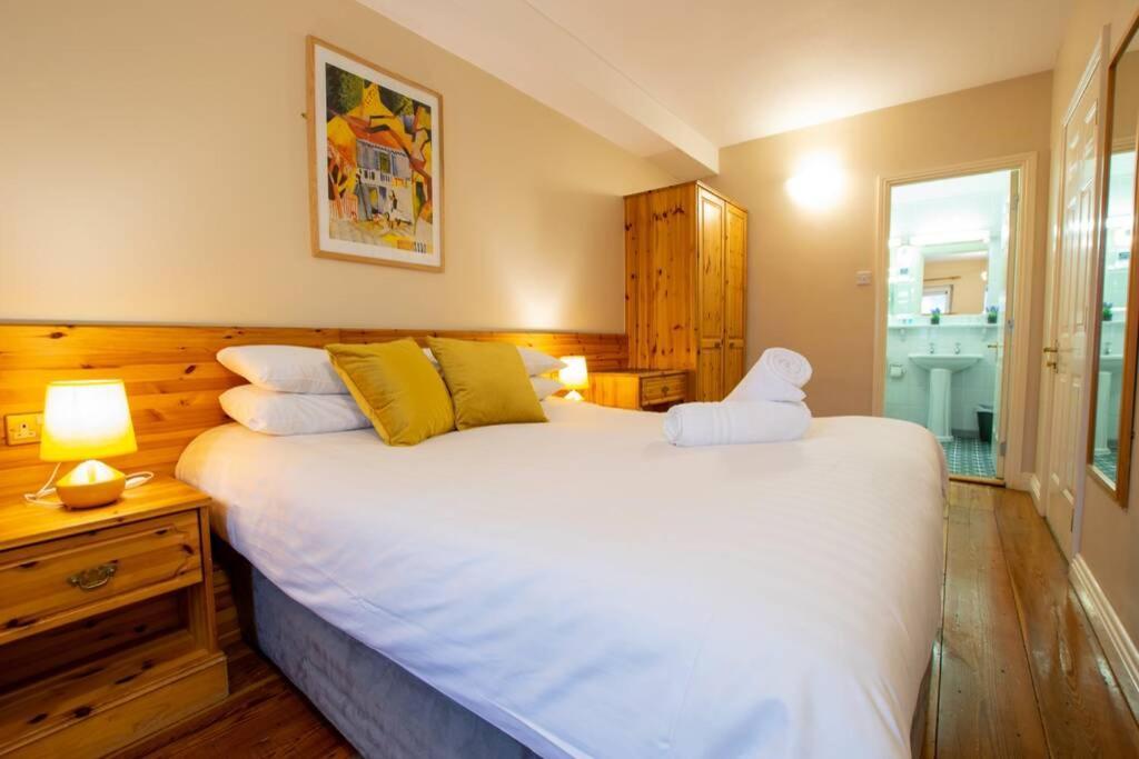 310 - The Carrowbeg At The Harbour Mills By Shortstays Westport Extérieur photo