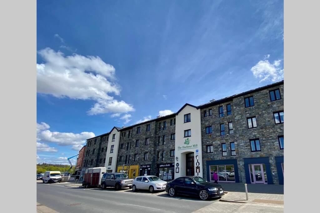 310 - The Carrowbeg At The Harbour Mills By Shortstays Westport Extérieur photo