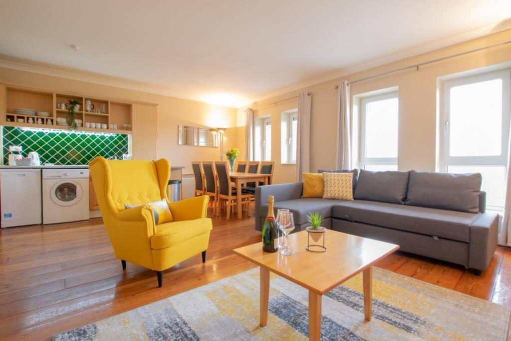 310 - The Carrowbeg At The Harbour Mills By Shortstays Westport Extérieur photo