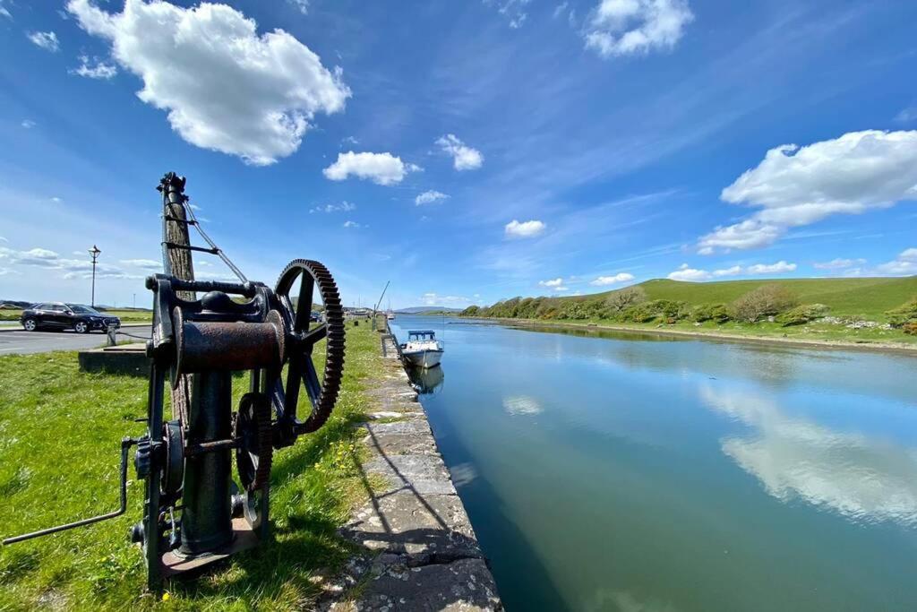 310 - The Carrowbeg At The Harbour Mills By Shortstays Westport Extérieur photo
