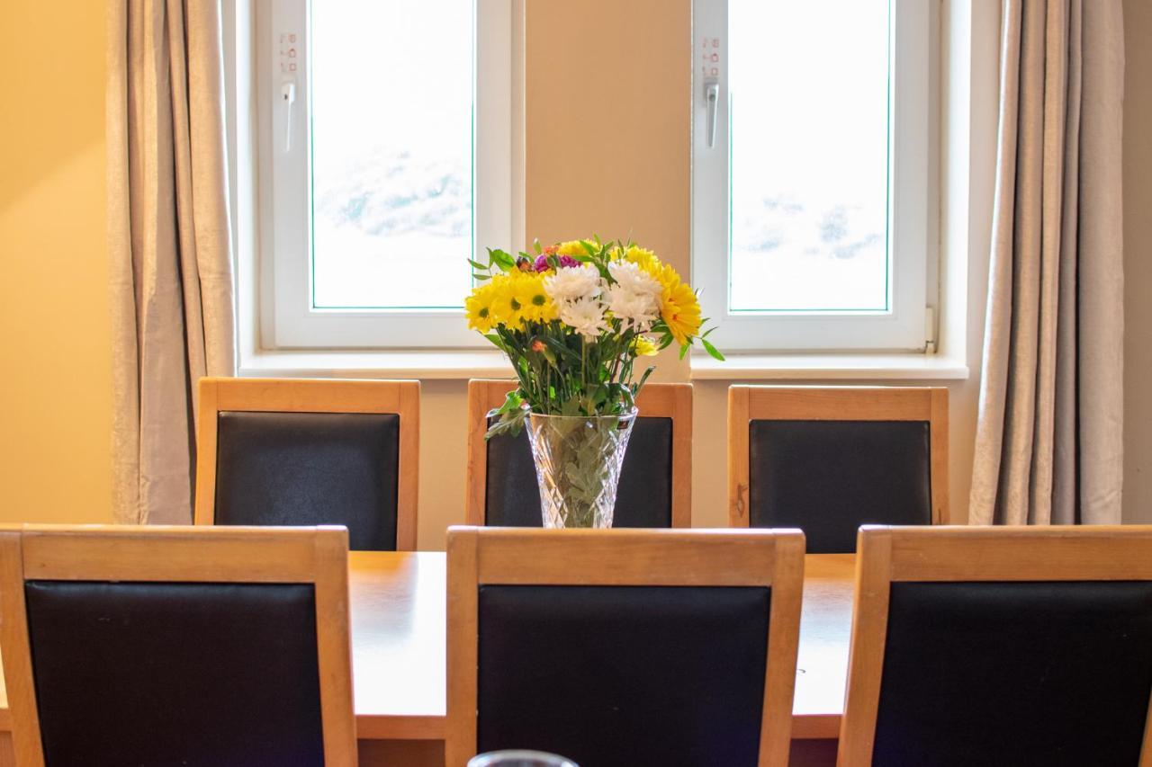 310 - The Carrowbeg At The Harbour Mills By Shortstays Westport Extérieur photo